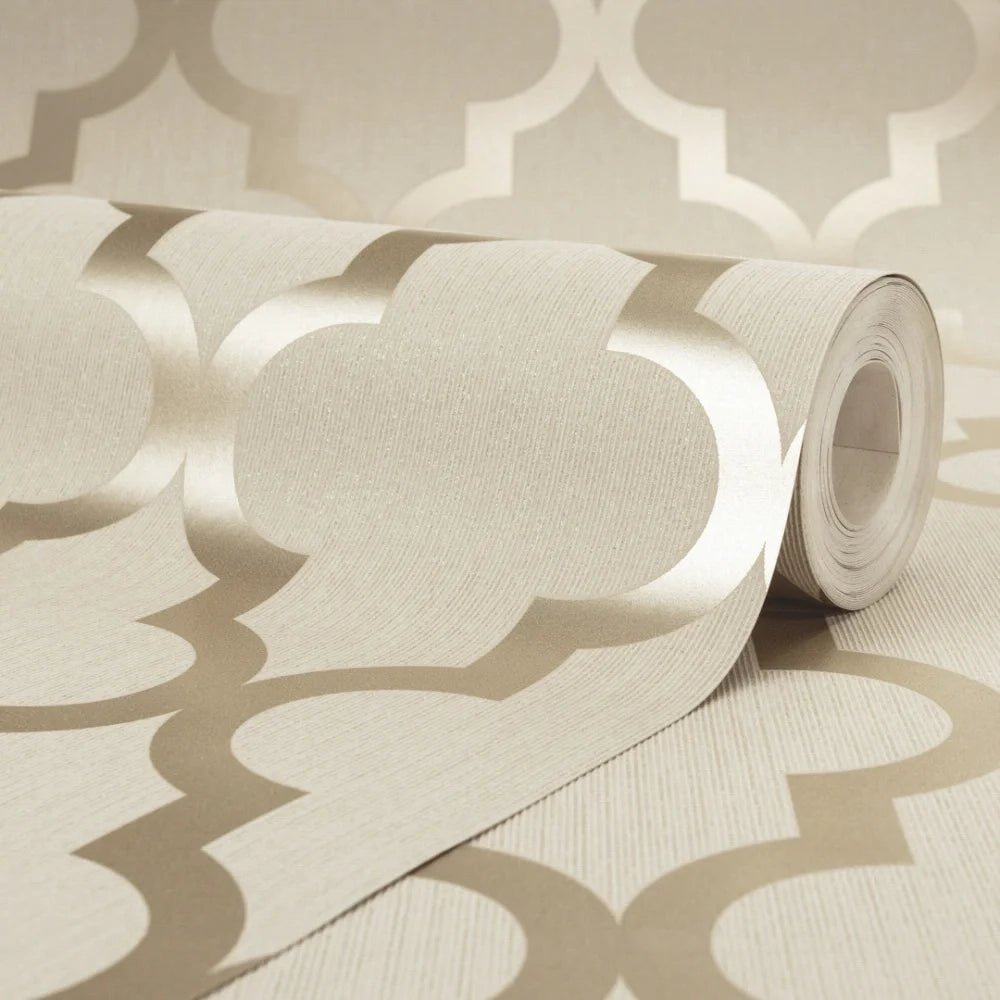 Camden Trellis Wallpaper in Cream and Gold - Image 5